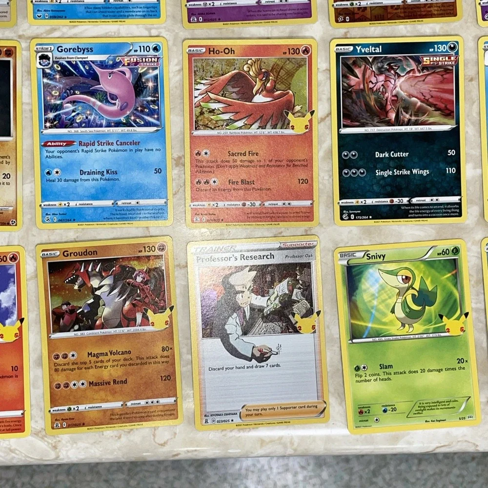 Excellent Condition set of 2020/21 Pokemon cards (20‎ cards)